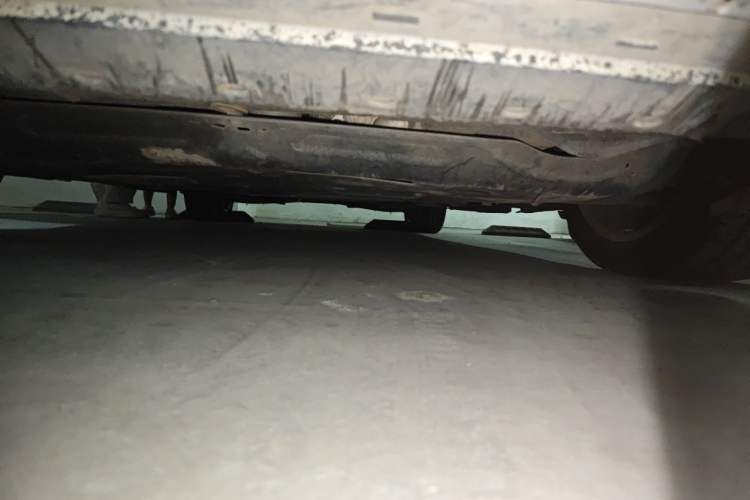 Used Volvo V60 2014 T5 Zhiya Edition Chassis Front