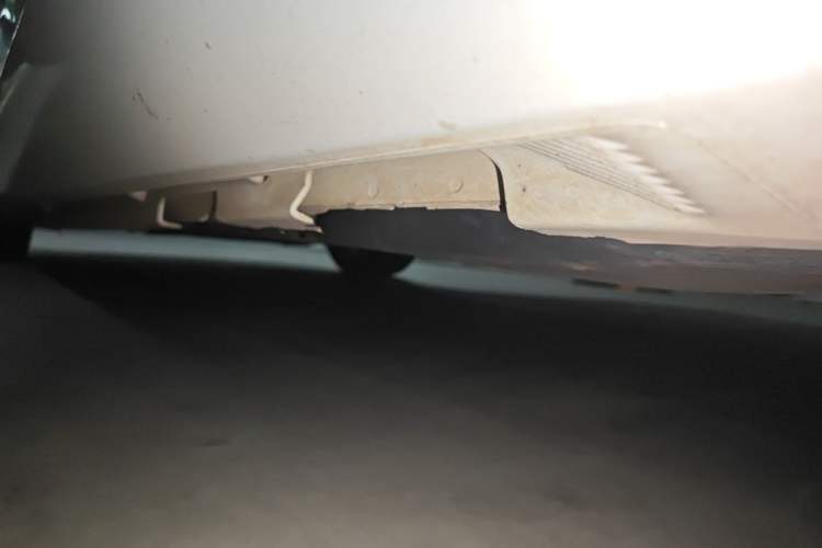 Used Volvo V60 2014 T5 Zhiya Edition Chassis Rear Left