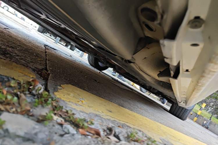 Used Volvo V60 2014 T5 Zhiyi Edition Chassis Rear Right