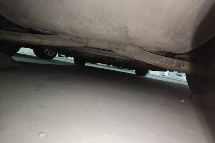 Used Volvo V60 2014 T5 Zhiya Edition Chassis Rear