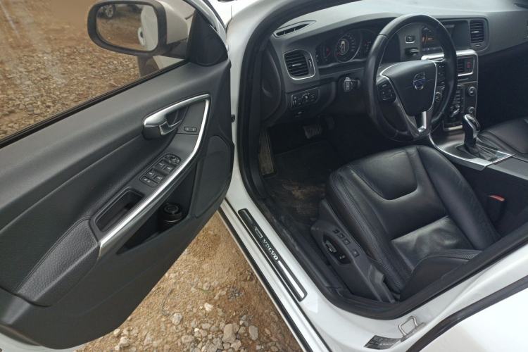 Used Volvo V60 2014 T5 Zhiyi Edition Driver Seat