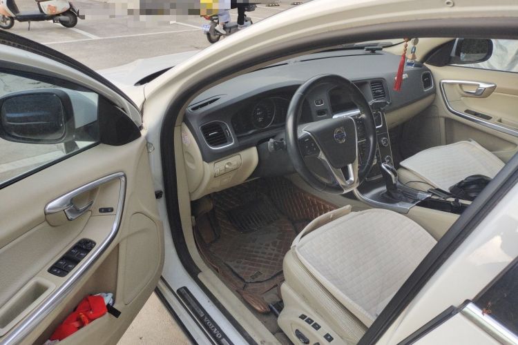 Used Volvo V60 2014 T5 Zhiyi Edition Driver Seat