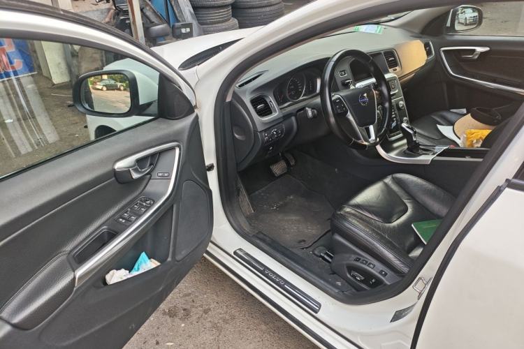 Used Volvo V60 2014 T5 Zhiyi Edition Driver Seat