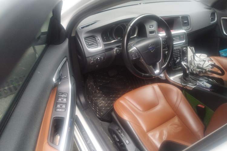 Used Volvo V60 2014 T5 Zhiya Edition Driver Seat