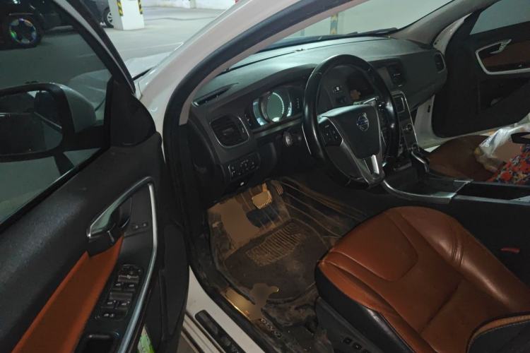 Used Volvo V60 2014 T5 Zhiya Edition Driver Seat