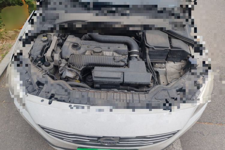 Used Volvo V60 2014 T5 Zhiyi Edition Engine Bay