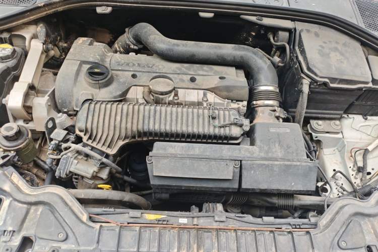 Used Volvo V60 2014 T5 Zhiyi Edition Engine Bay