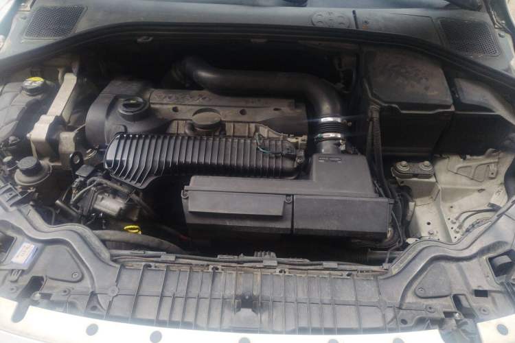 Used Volvo V60 2014 T5 Zhiya Edition Engine Bay