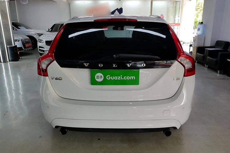 Used Volvo V60 2014 T5 Zhiyi Edition Exterior 4