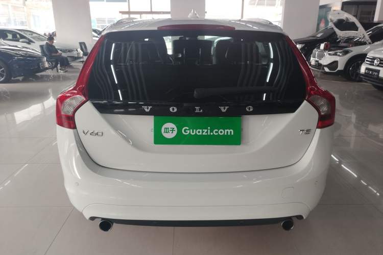 Used Volvo V60 2014 T5 Zhiyi Edition Exterior 4