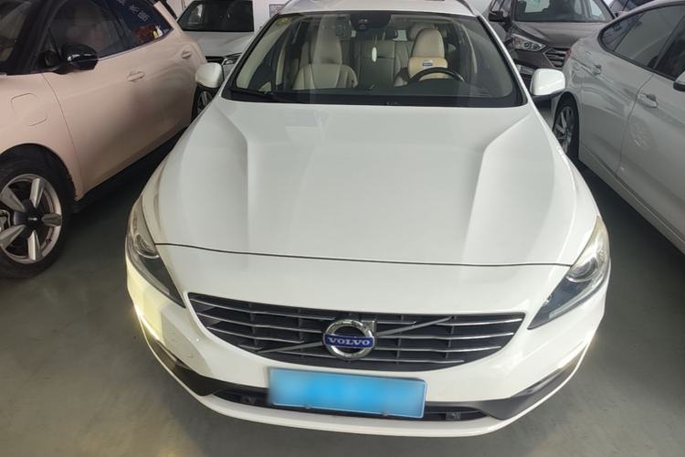 Used Volvo V60 2014 T5 Zhiyi Edition Front