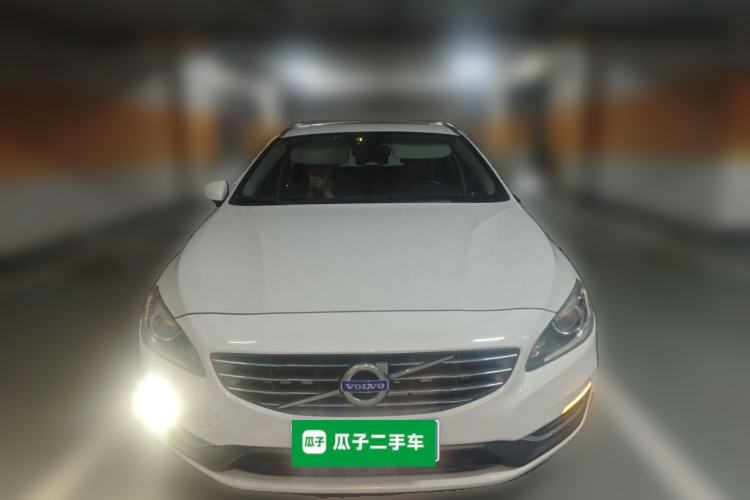 Used Volvo V60 2014 T5 Zhiya Edition Front