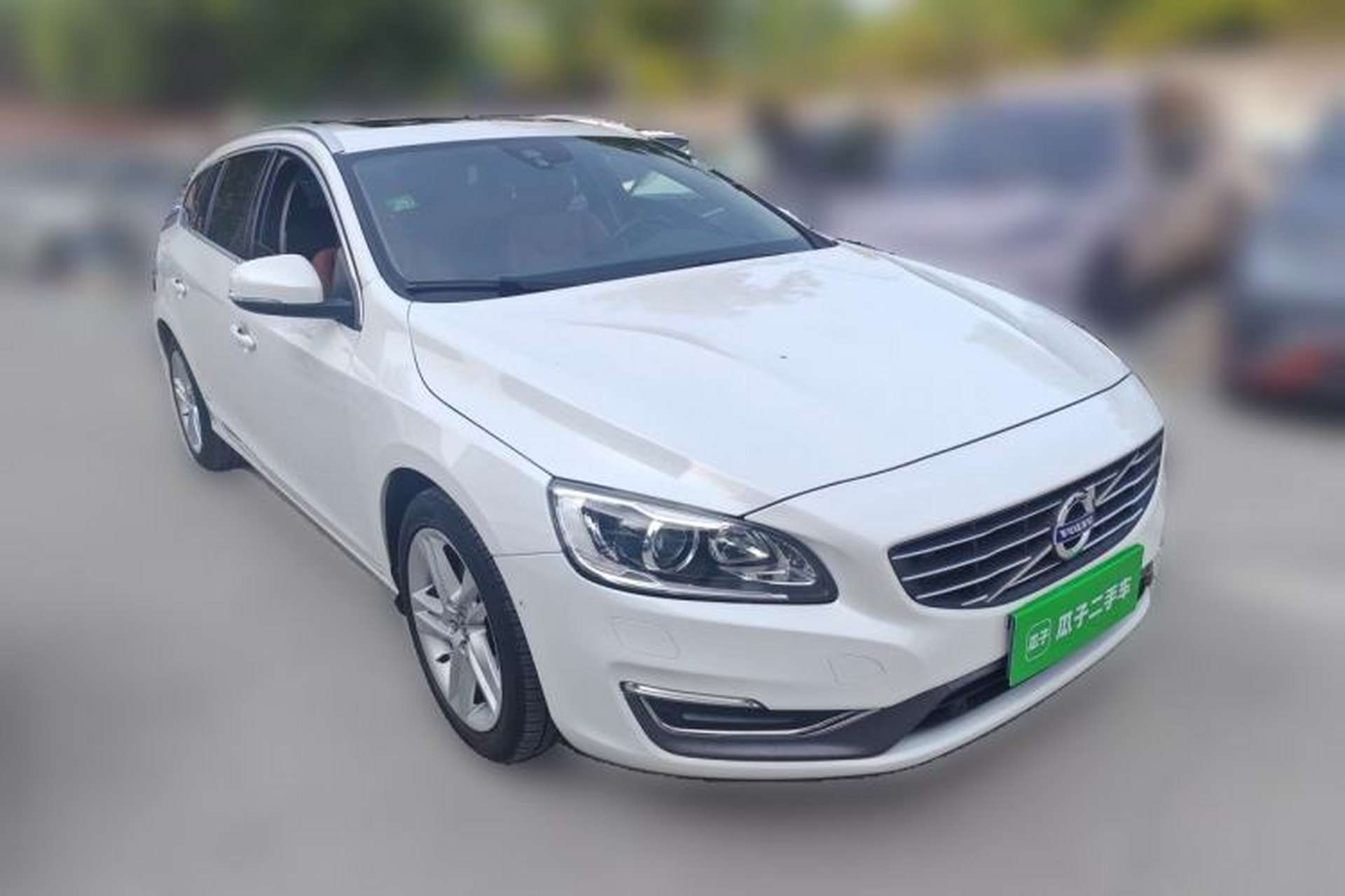 Used Volvo V60 2014 Restyled T5 Zhiya Edition Front Right 45 Deg