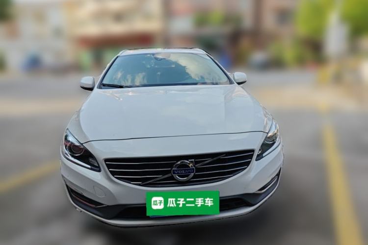 Used Volvo V60 2014 T5 Zhiyi Edition Front
