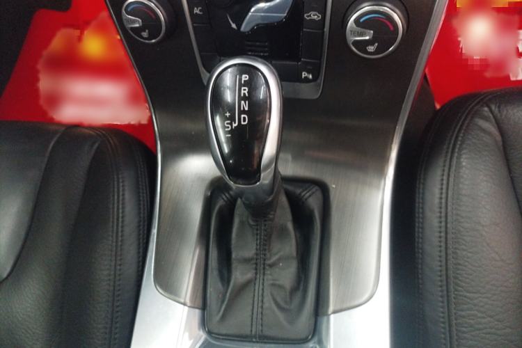 Used Volvo V60 2014 T5 Zhiyi Edition Gear Lever