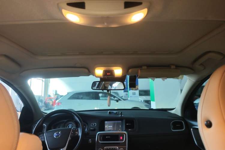 Used Volvo V60 2014 T5 Zhiyi Edition Headliner