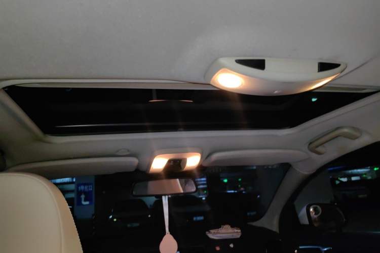 Used Volvo V60 2014 T5 Zhiyi Edition Headliner
