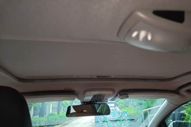 Used Volvo V60 2014 Restyled T5 Zhiya Edition Headliner