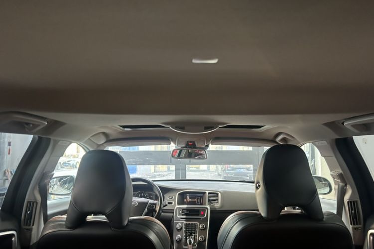 Used Volvo V60 2014 T5 Zhiya Edition Headliner
