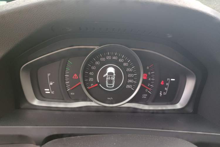 Used Volvo V60 2014 T5 Zhiyi Edition Instrument Cluster