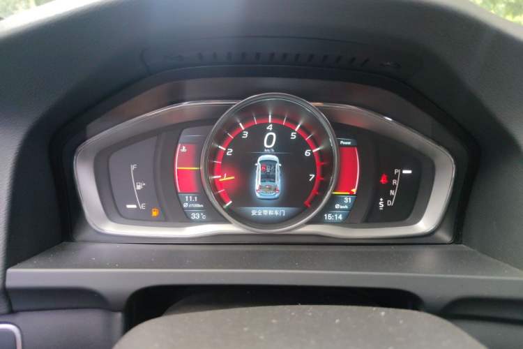 Used Volvo V60 2014 T5 Zhiya Edition Instrument Cluster