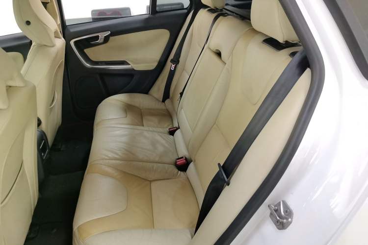 Used Volvo V60 2014 T5 Zhiyi Edition Interior 1