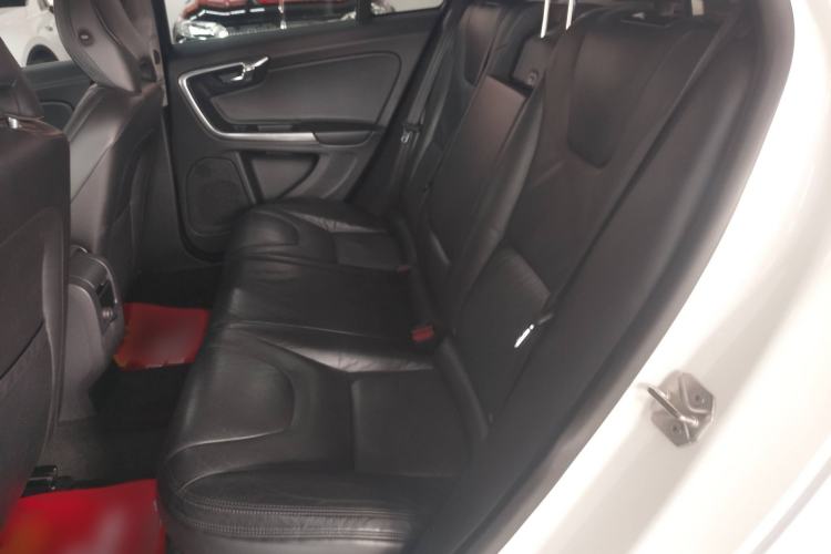 Used Volvo V60 2014 T5 Zhiyi Edition Interior 3