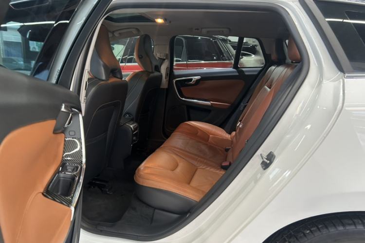 Used Volvo V60 2014 T5 Zhiya Edition Interior 3