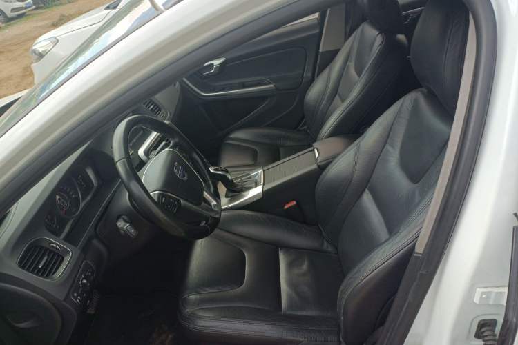 Used Volvo V60 2014 T5 Zhiyi Edition Left Front Seat