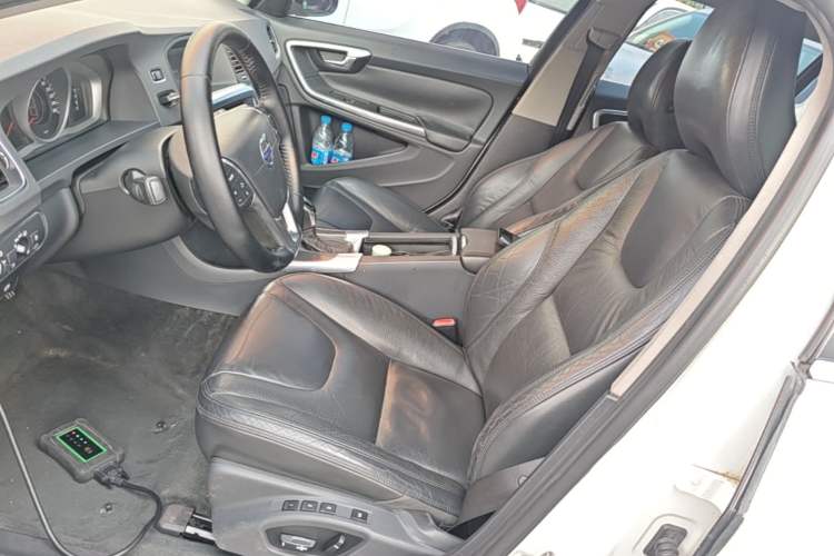 Used Volvo V60 2014 T5 Zhiyi Edition Left Front Seat