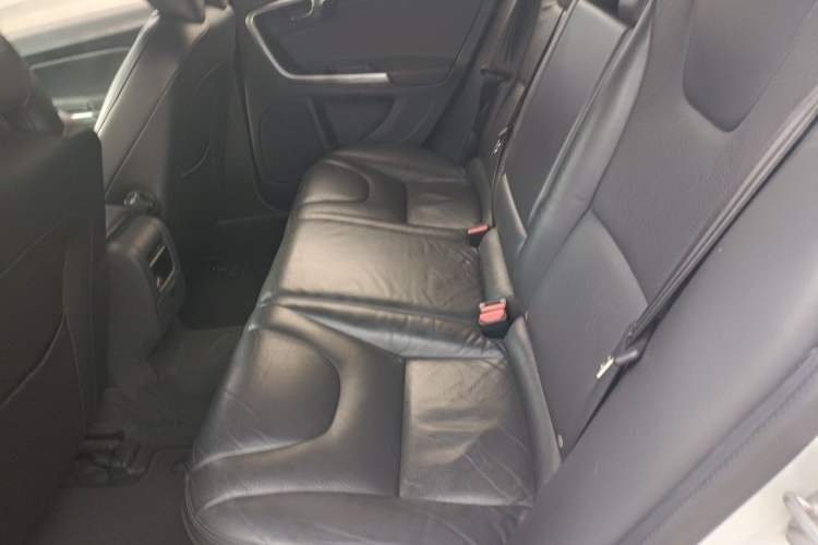 Used Volvo V60 2014 T5 Zhiyi Edition Left Rear Seat