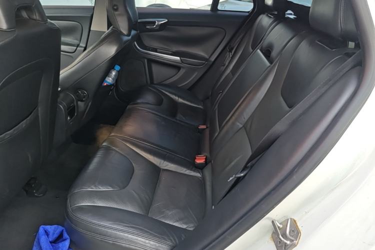 Used Volvo V60 2014 T5 Zhiyi Edition Left Rear Seat