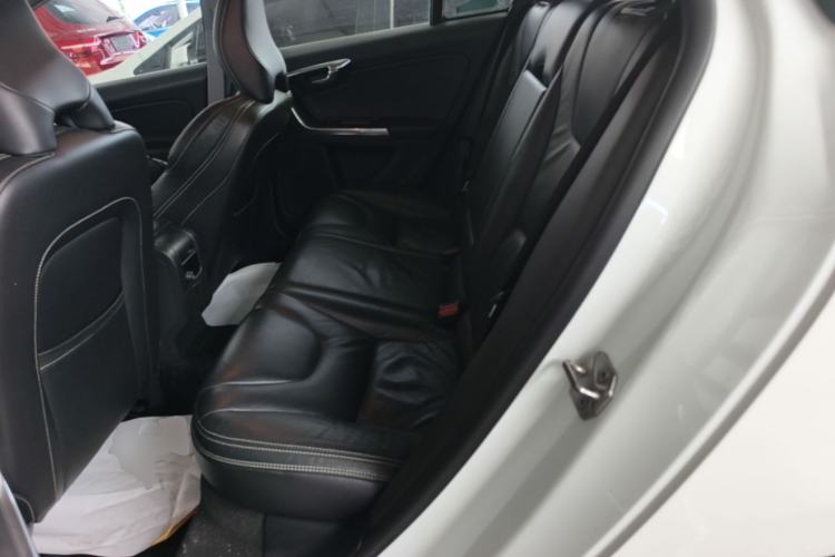 Used Volvo V60 2014 Restyled T5 Zhiya Edition Left Rear Seat