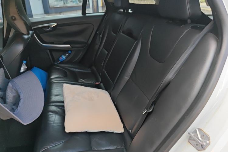 Used Volvo V60 2014 T5 Zhiyi Edition Left Rear Seat