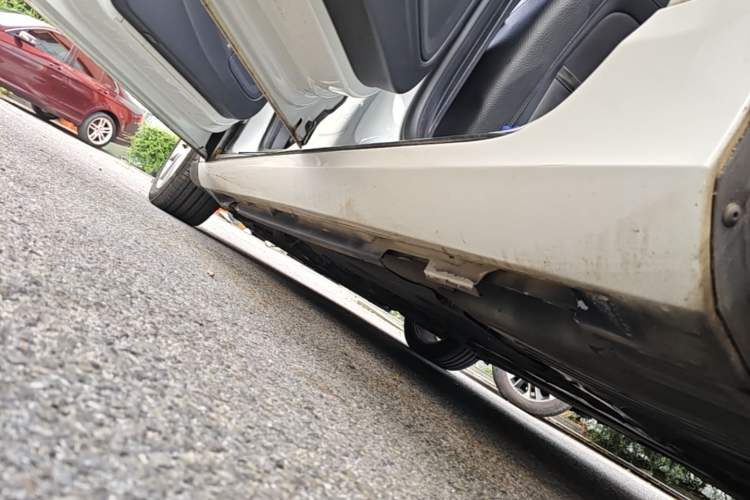 Used Volvo V60 2014 T5 Zhiyi Edition Left Side Sill