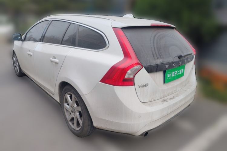 Used Volvo V60 2014 T5 Zhiyi Edition Rear Left 45 Deg