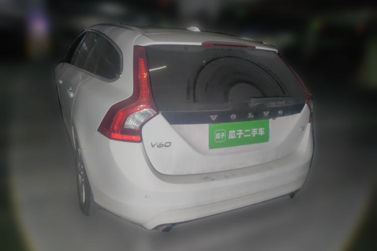 Used Volvo V60 2014 T5 Zhiyi Edition Rear Left 45 Deg