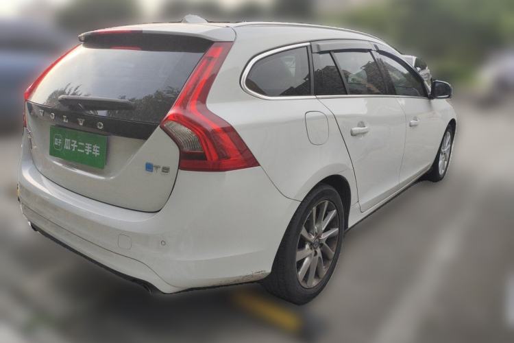 Used Volvo V60 2014 T5 Zhiyi Edition Rear Right 45 Deg