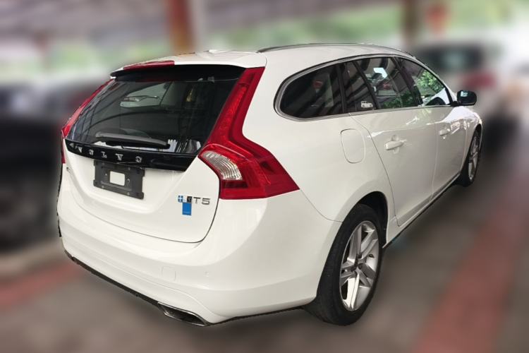 Used Volvo V60 2014 Restyled T5 Zhiya Edition Rear Right 45 Deg