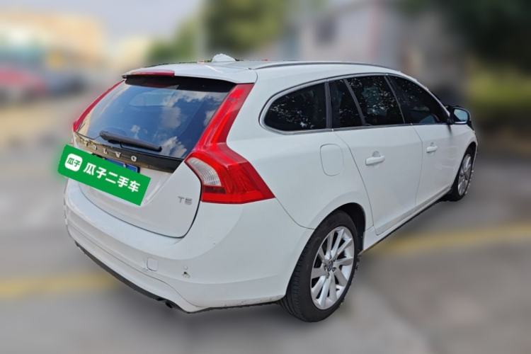 Used Volvo V60 2014 T5 Zhiyi Edition Rear Right 45 Deg