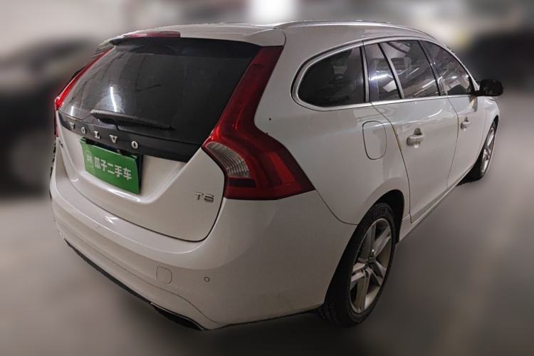 Used Volvo V60 2014 T5 Zhiya Edition Rear Right 45 Deg