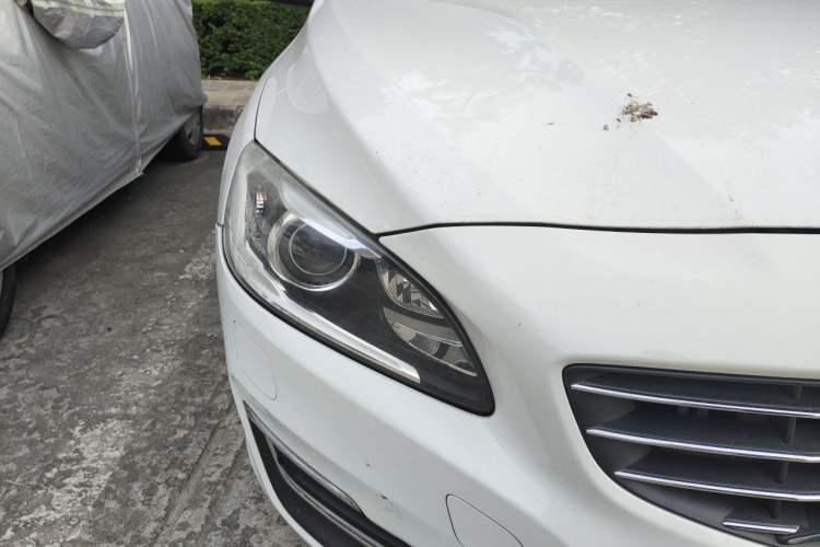 Used Volvo V60 2014 T5 Zhiyi Edition Right Front Headlight