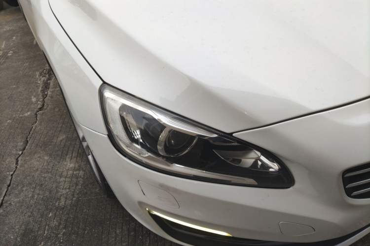 Used Volvo V60 2014 Restyled T5 Zhiya Edition Right Front Headlight