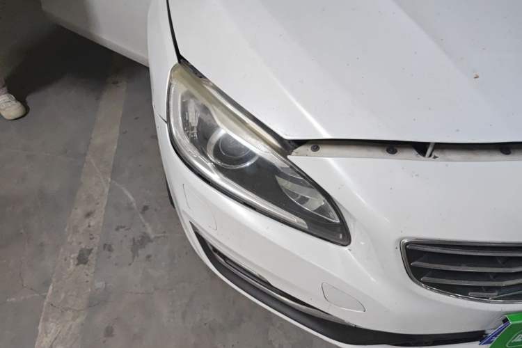 Used Volvo V60 2014 T5 Zhiya Edition Right Front Headlight