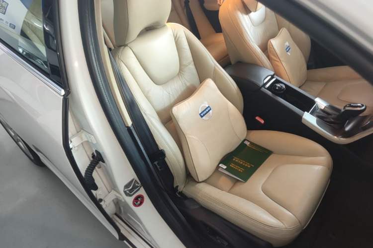 Used Volvo V60 2014 T5 Zhiyi Edition Right Front Seat