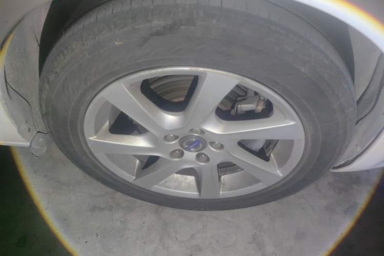 Used Volvo V60 2014 T5 Zhiyi Edition Right Front Wheel Hub