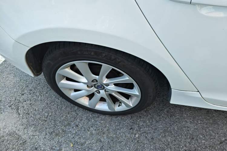 Used Volvo V60 2014 T5 Zhiyi Edition Right Rear Wheel Hub