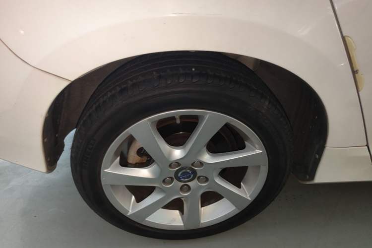 Used Volvo V60 2014 T5 Zhiyi Edition Right Rear Wheel Hub