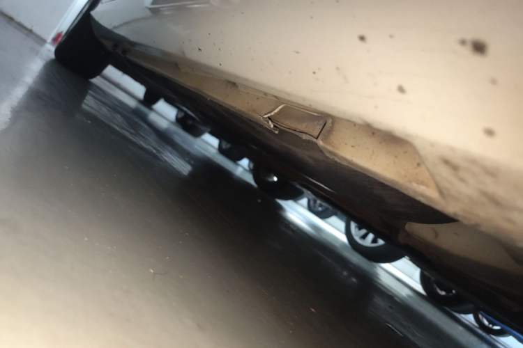 Used Volvo V60 2014 T5 Zhiyi Edition Right Side Sill