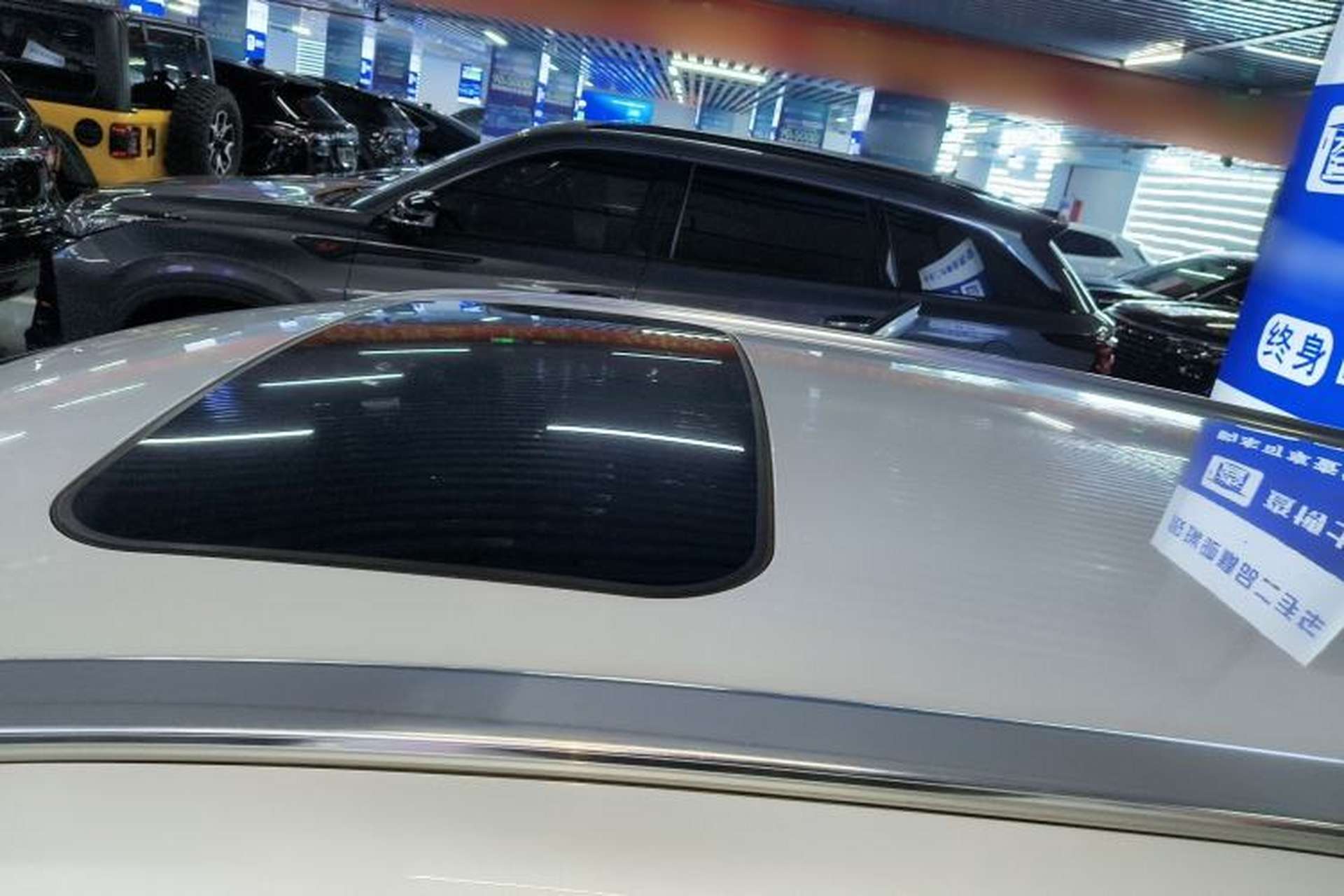 Used Volvo V60 2014 Restyled T5 Zhiya Edition Roof